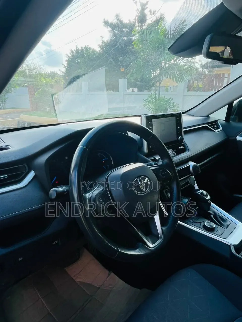 Toyota RAV4 Hybrid 2020 Gray