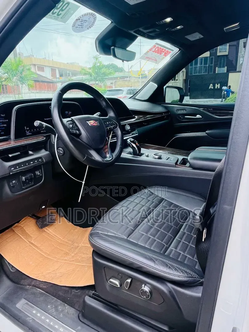 Cadillac Escalade 2023 White