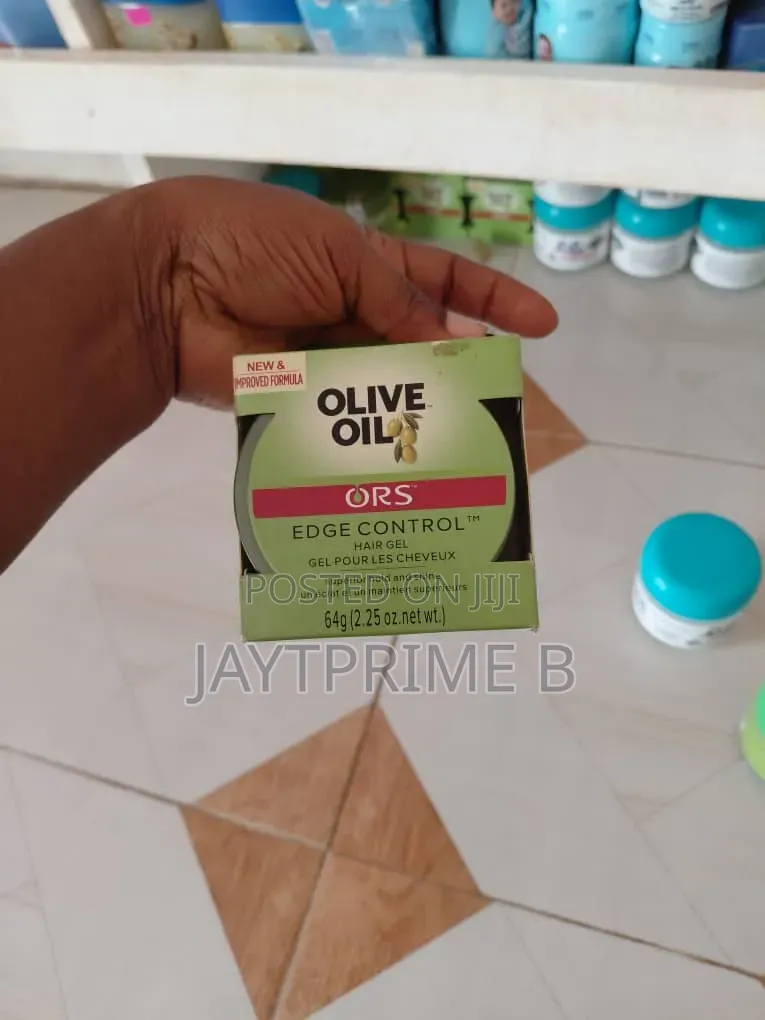 64g Jar of Ors Olive Oil Edge Control Hair Gel