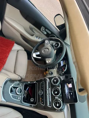 Mercedes-Benz C300 2017 Black