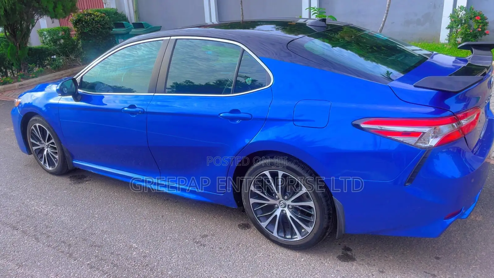 Toyota Camry SE (2.5L 4cyl 8A) 2019 Blue