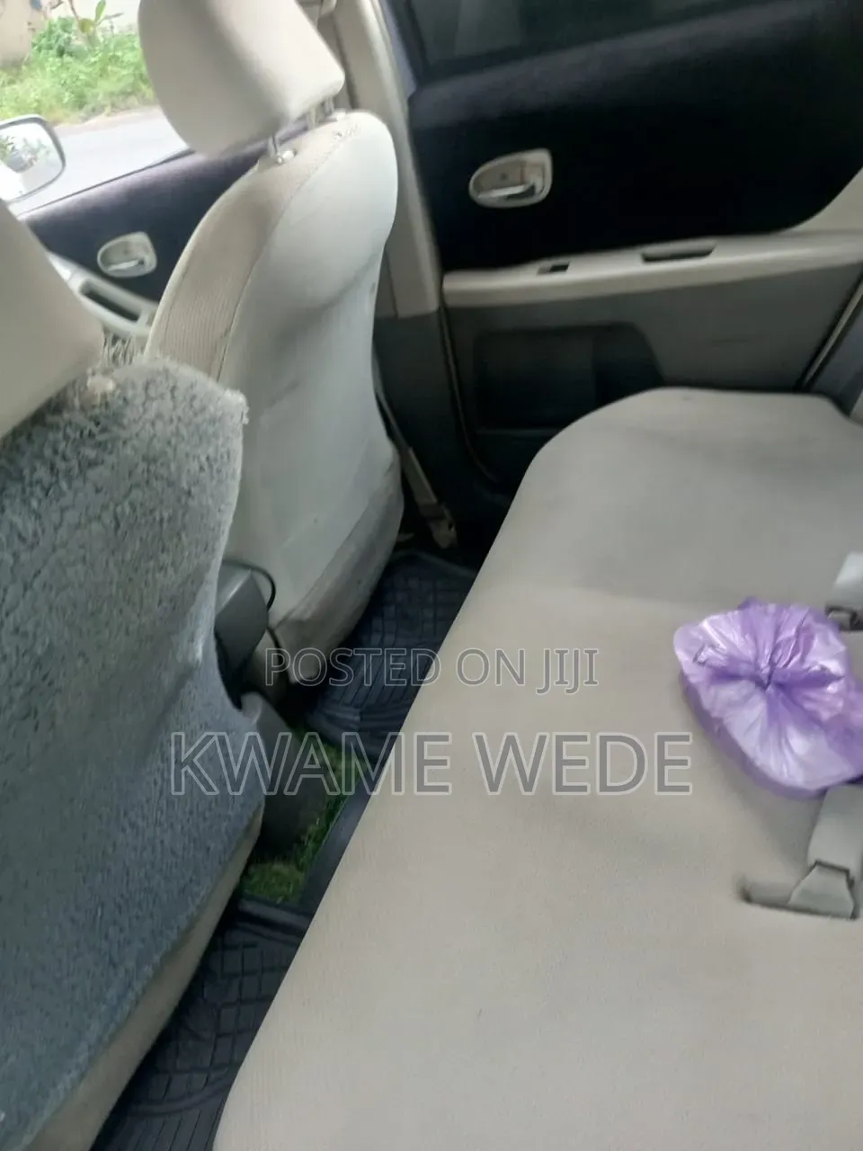 Toyota Vitz 1.3 FWD 3dr 2010 Silver