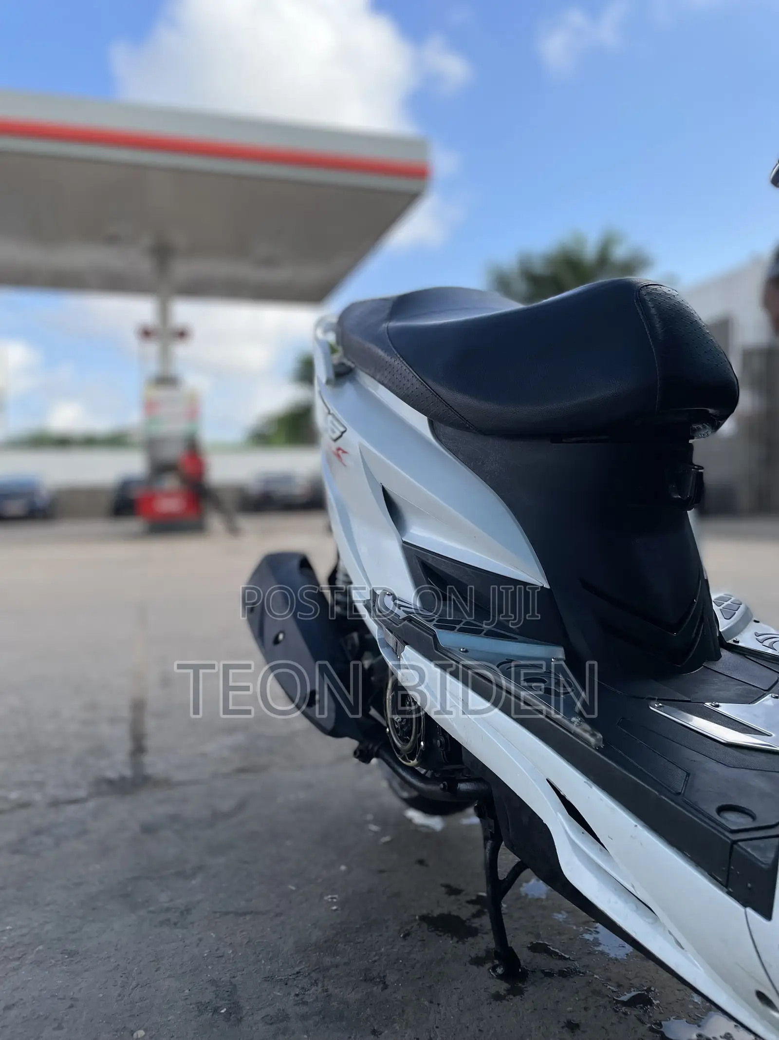 Jonway Scooter 2022 White