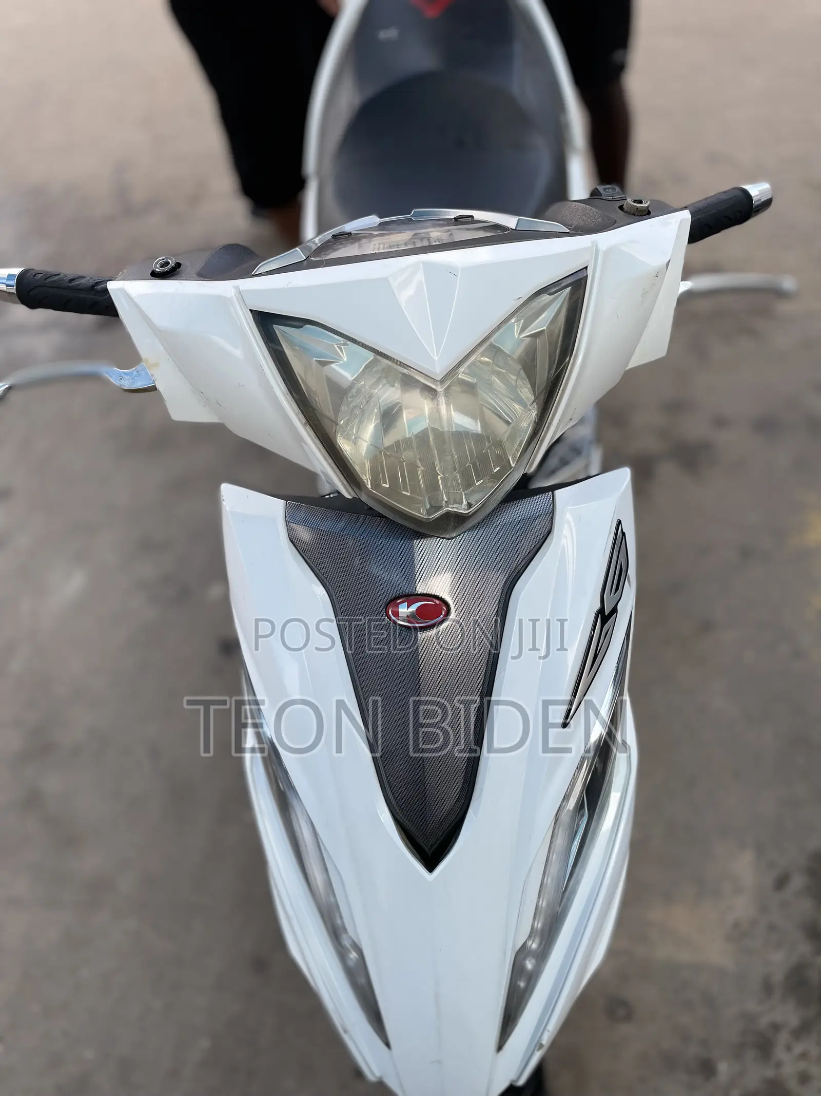 Jonway Scooter 2022 White