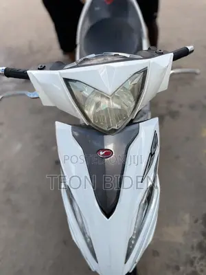 Jonway Scooter 2022 White