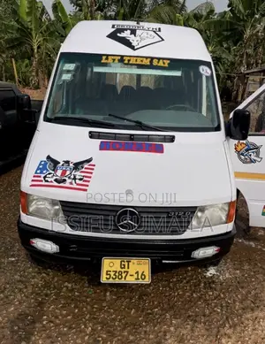 Mercedes-Benz Sprinter 2012 White