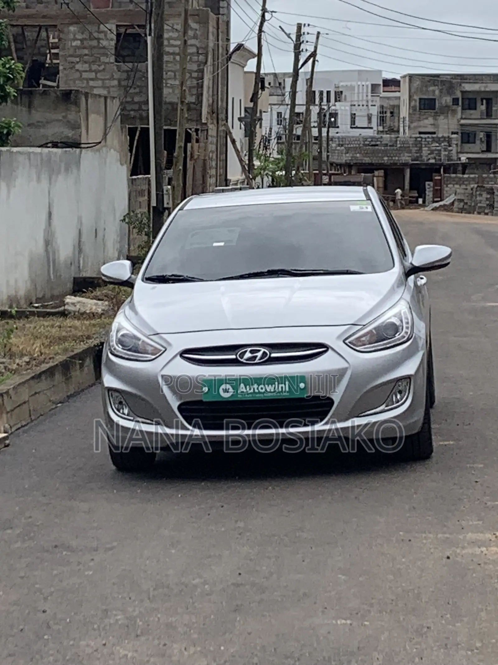 Hyundai Accent SE Hatchback 2017 Silver
