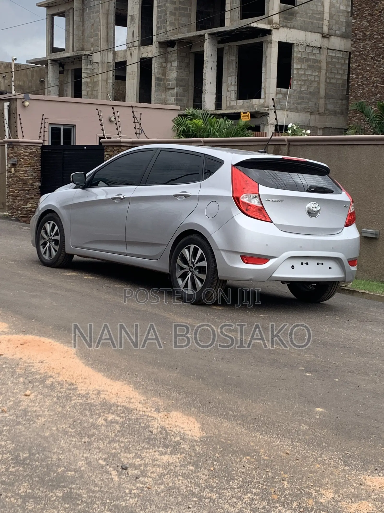Hyundai Accent SE Hatchback 2017 Silver