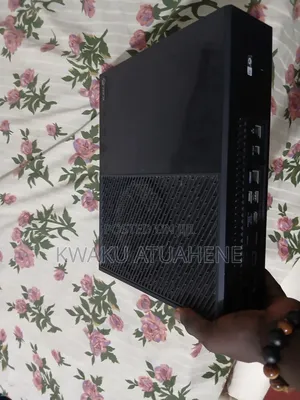 Xbox One Console Without Controller.