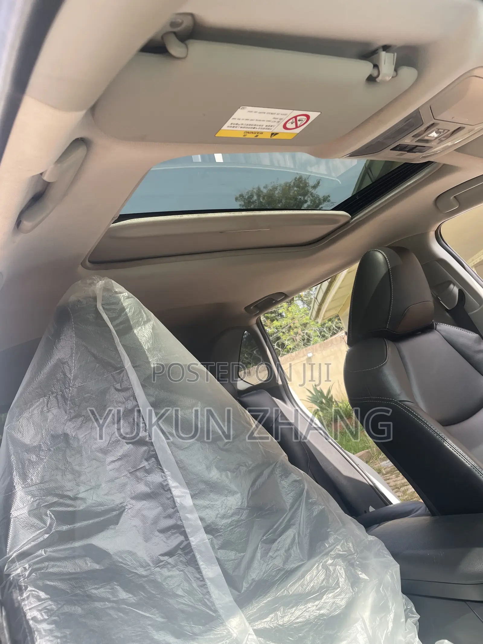 Toyota RAV4 2022 White