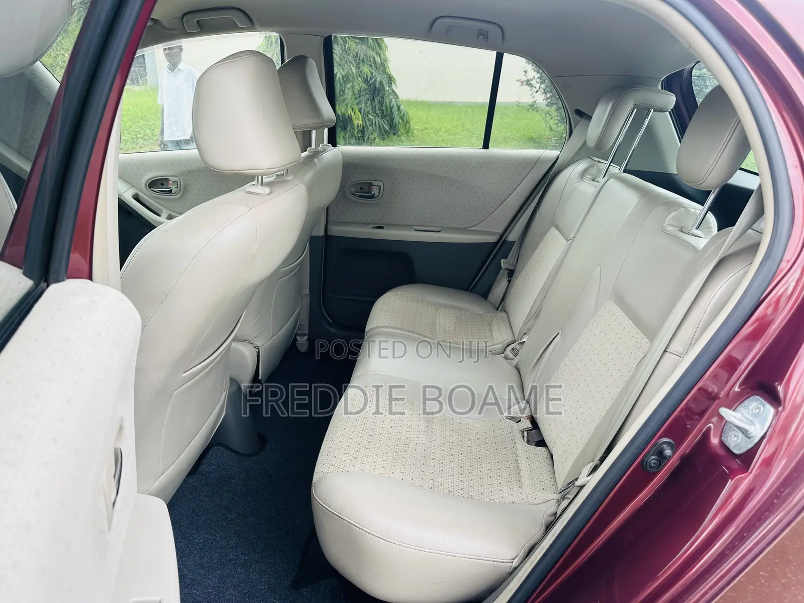 Toyota Vitz 2010 Burgundy