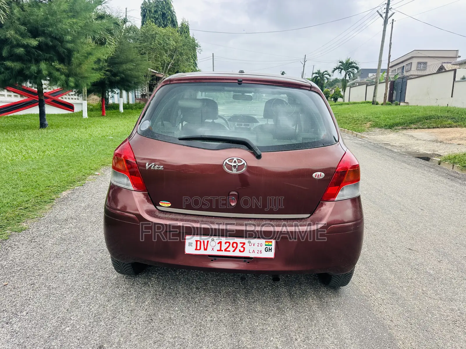 Toyota Vitz 2010 Burgundy