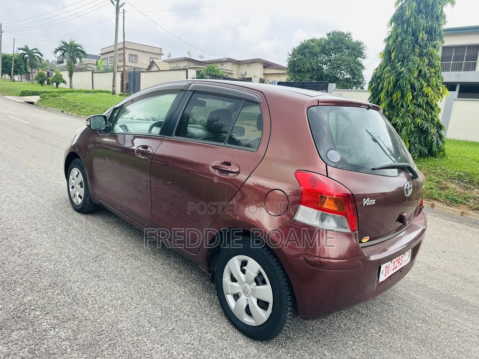 Toyota Vitz 2010 Burgundy