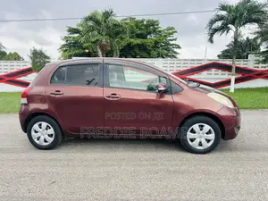 Toyota Vitz 2010 Burgundy
