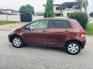 Toyota Vitz 2010 Burgundy
