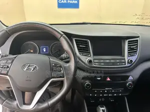 Hyundai Tucson 2018 White
