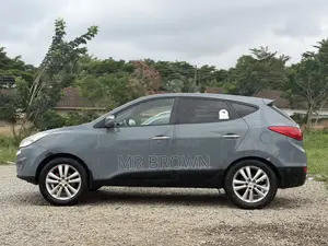 Hyundai Tucson Limited AWD 2012 Beige