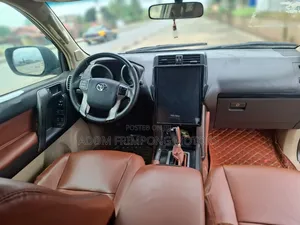 Toyota Land Cruiser Prado 2011 Brown