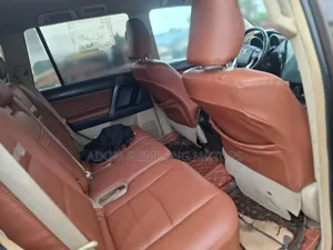 Toyota Land Cruiser Prado 2011 Brown