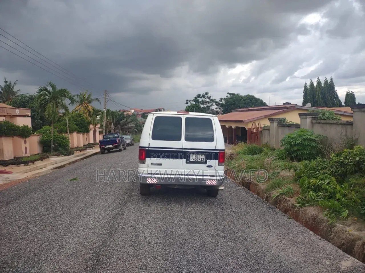 Ford E350 2005 White