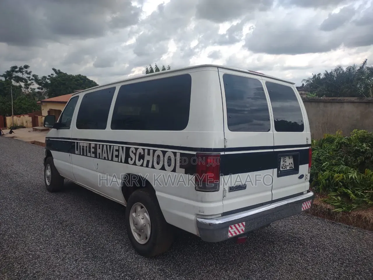 Ford E350 2005 White