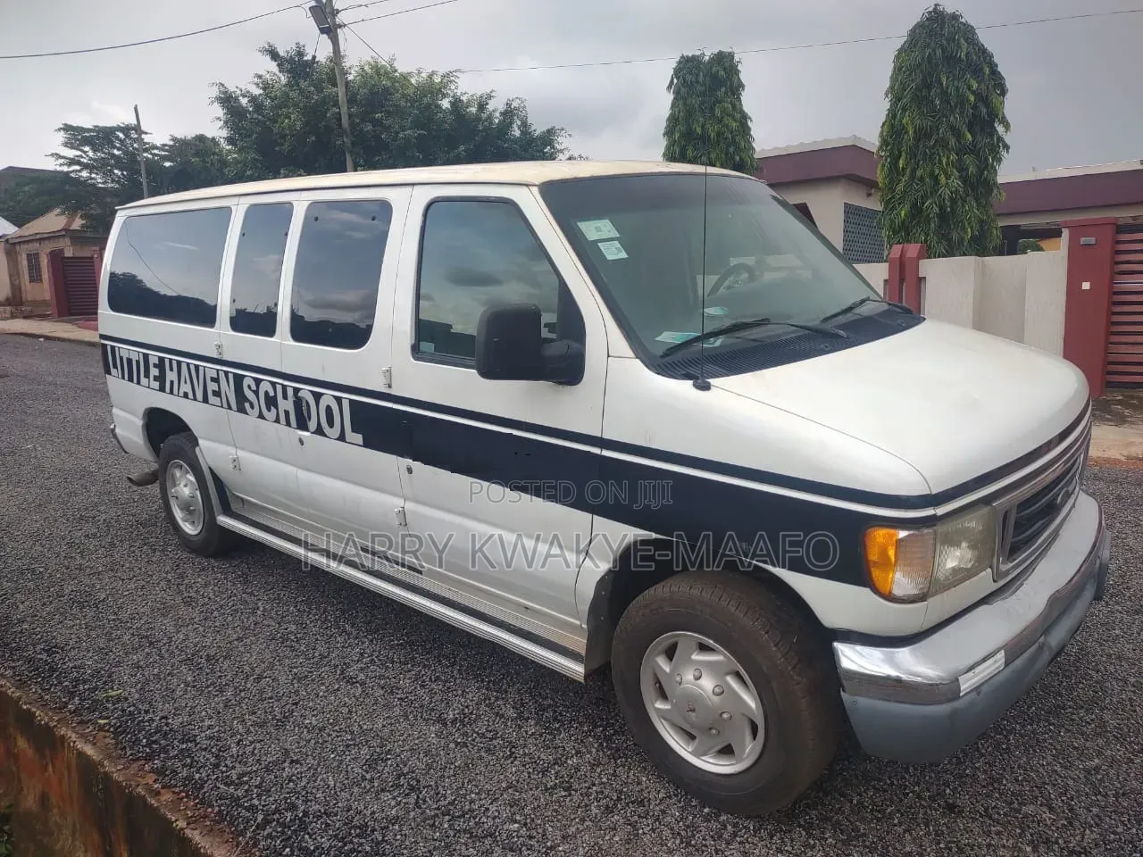 Ford E350 2005 White