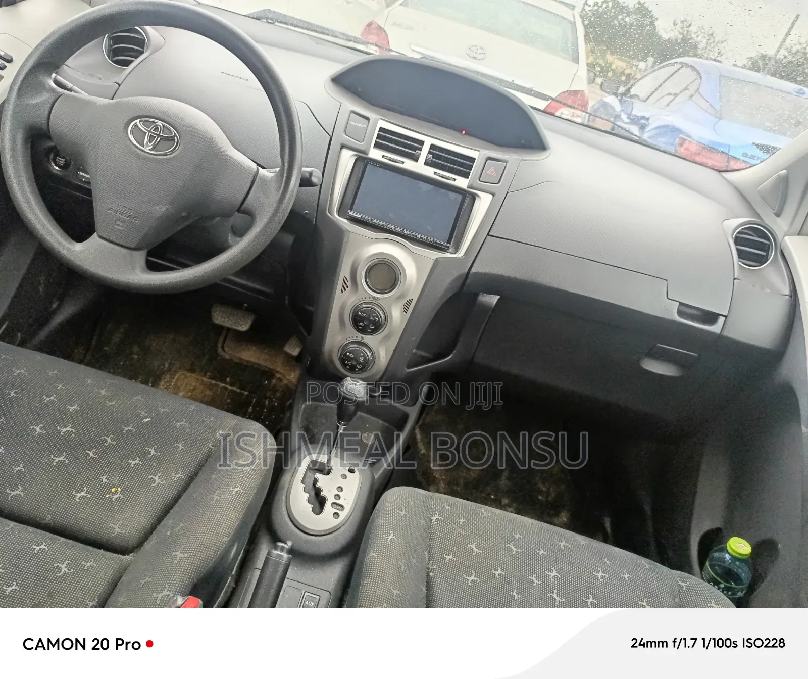 Toyota Vitz 2010 Blue