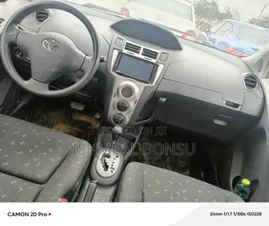 Toyota Vitz 2010 Blue
