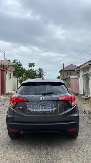 Honda HR-V 4dr SUV (1.5L 4cyl CVT) 2016 Gray