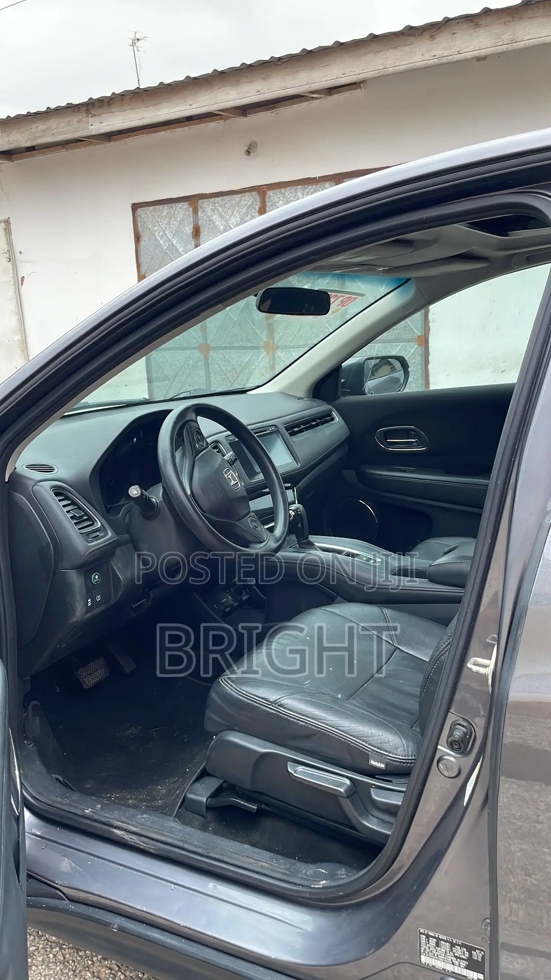 Honda HR-V 4dr SUV (1.5L 4cyl CVT) 2016 Gray