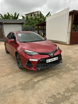 Toyota Corolla XSE (1.8L 4cyl 2A) 2018 Red