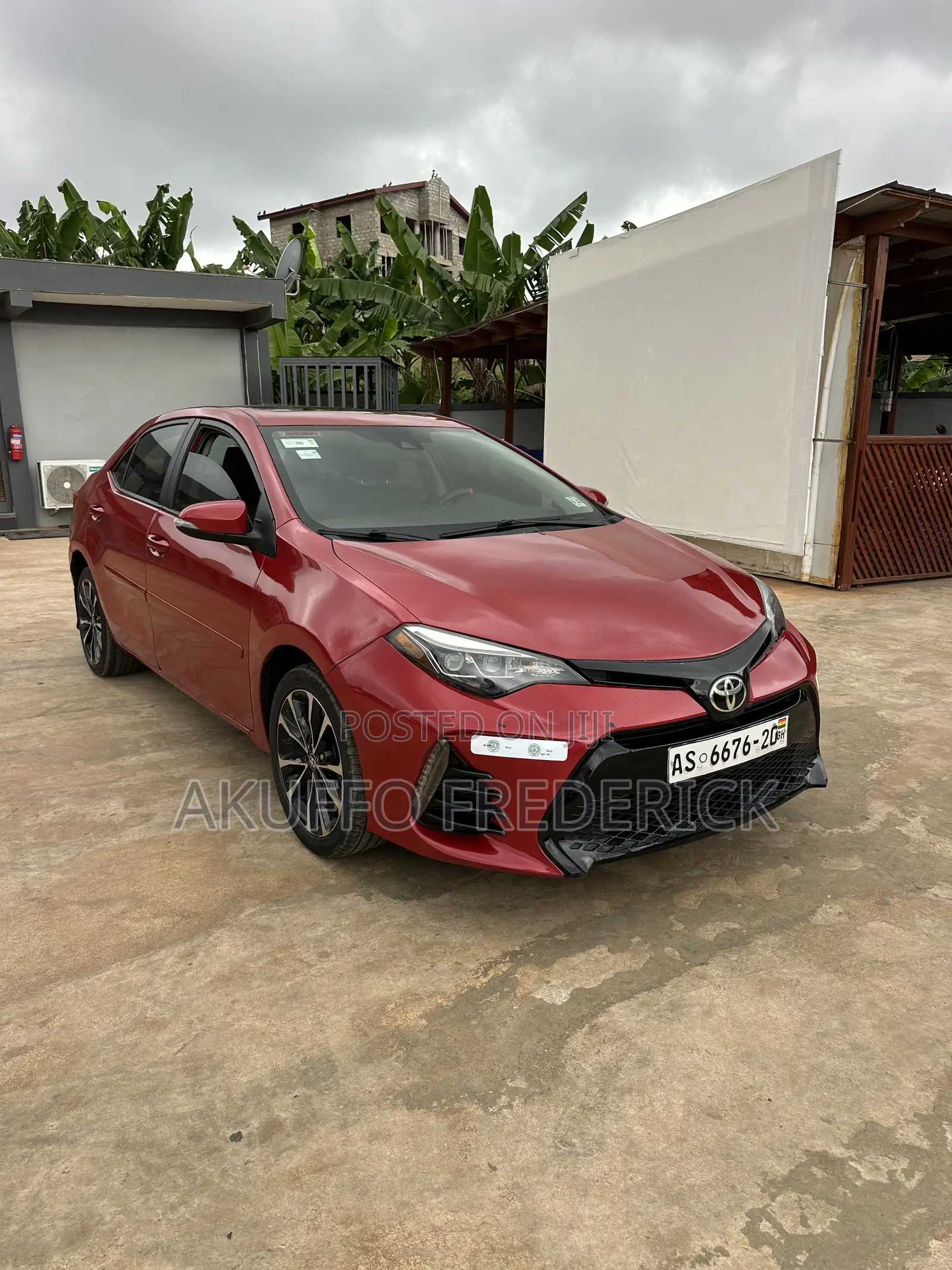 Toyota Corolla XSE (1.8L 4cyl 2A) 2018 Red