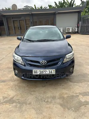 Toyota Corolla LE 4dr Sedan (1.8L 4cyl 4A) 2013 Blue
