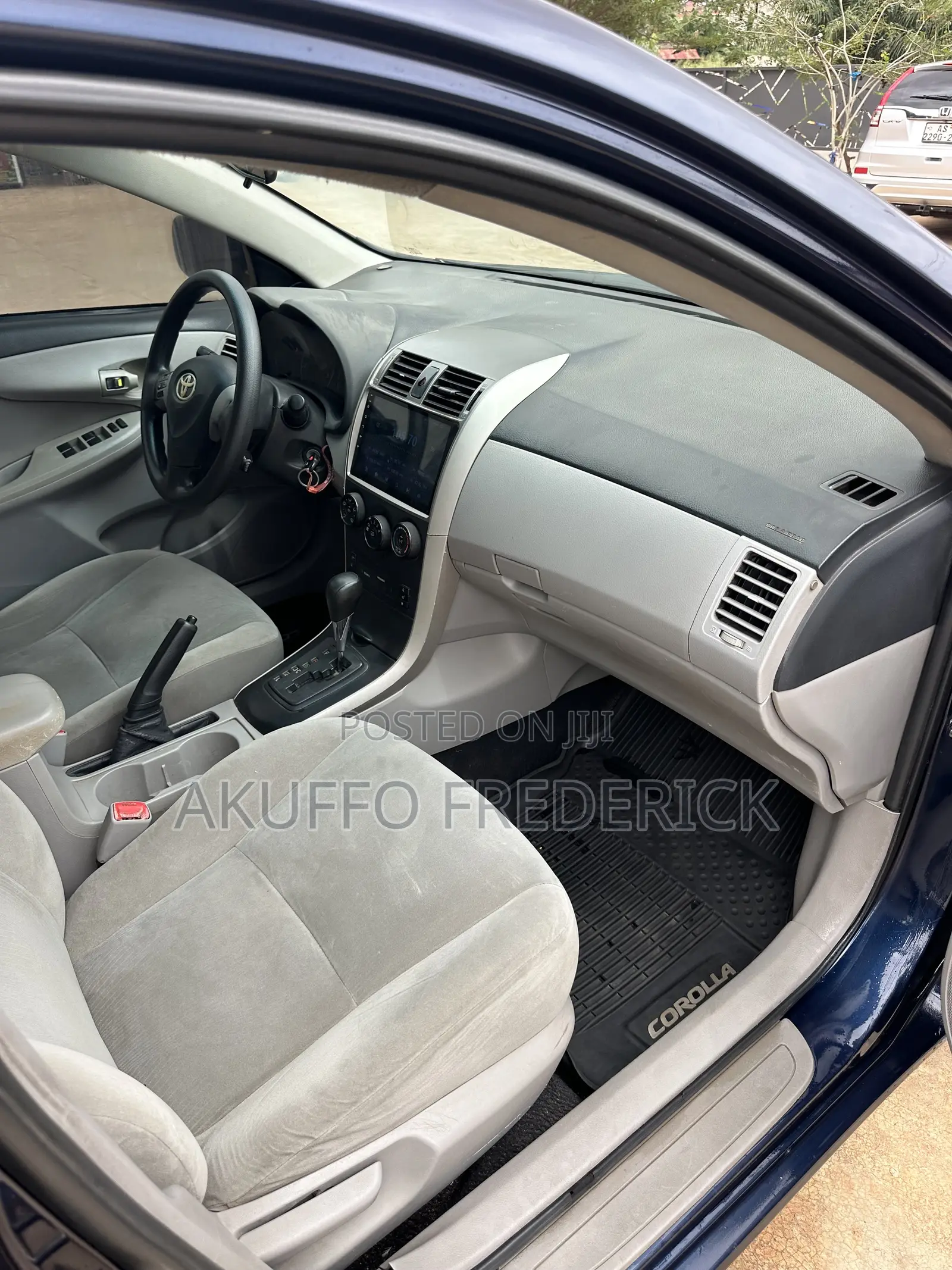 Toyota Corolla LE 4dr Sedan (1.8L 4cyl 4A) 2013 Blue