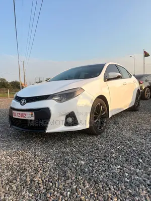 Toyota Corolla S 4dr Sedan (1.8L 4cyl CVT) 2016 White