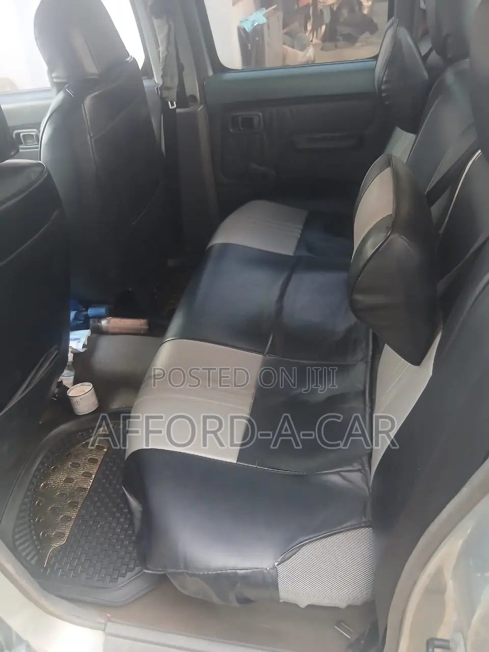 Nissan Hardbody 2021 Gray