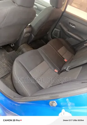 Nissan Sentra 2018 Blue