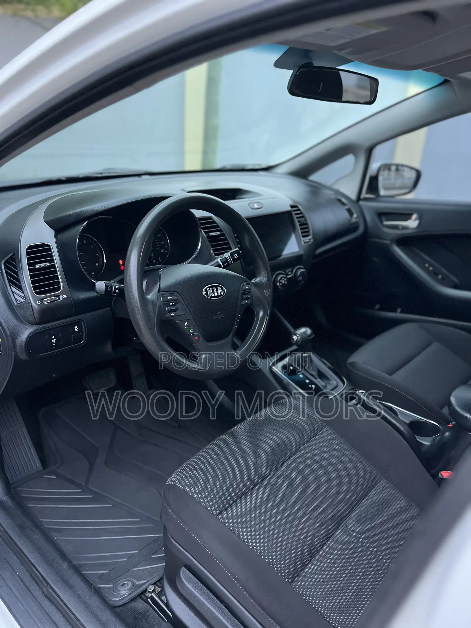 Kia Forte S Sedan 2017 White