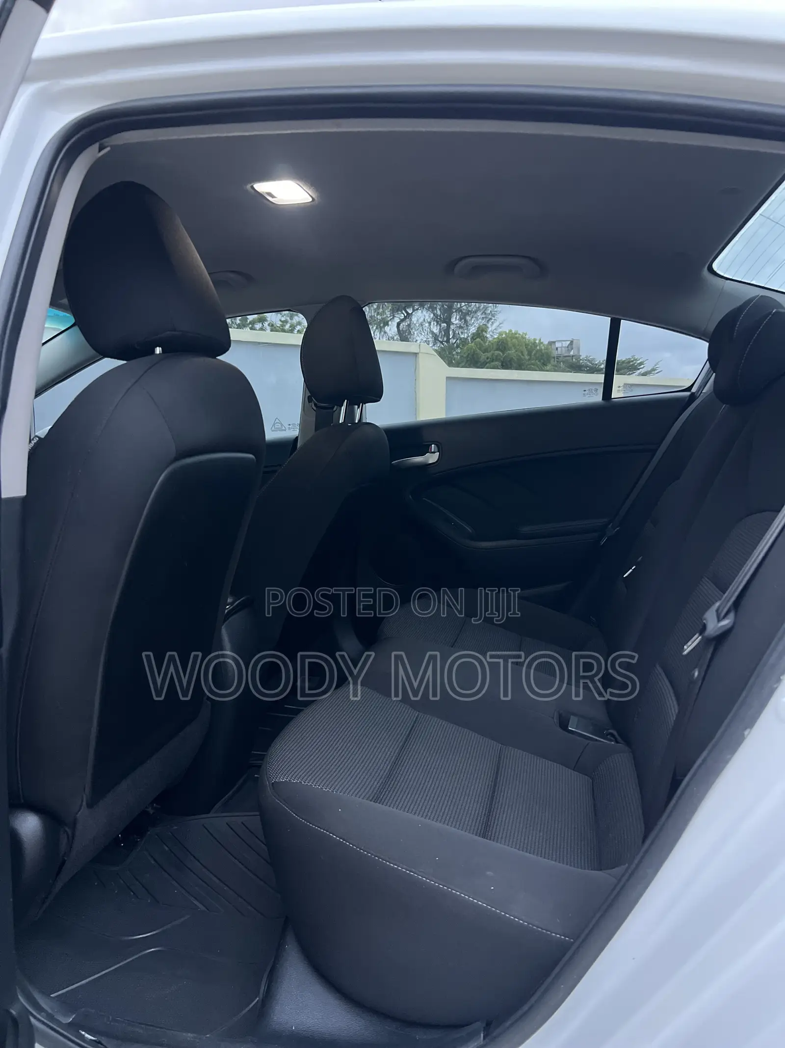 Kia Forte S Sedan 2017 White