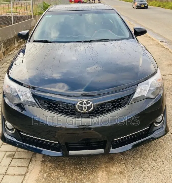 Toyota Camry SE 4dr Sedan (2.5L 4cyl 6A) 2014 Black