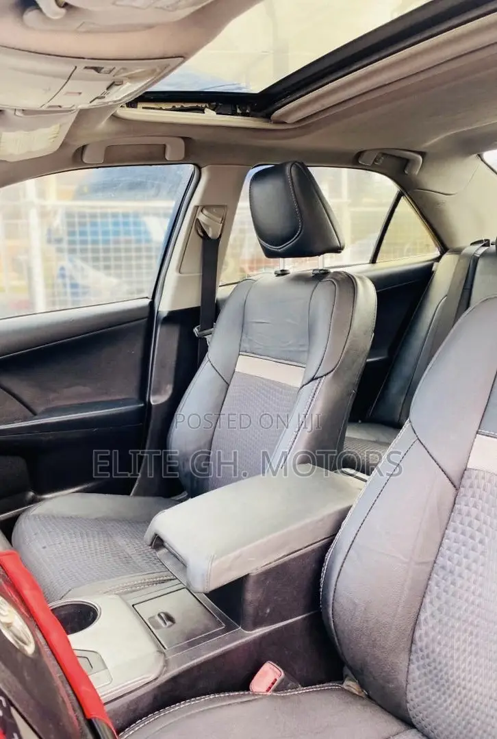 Toyota Camry SE 4dr Sedan (2.5L 4cyl 6A) 2014 Black