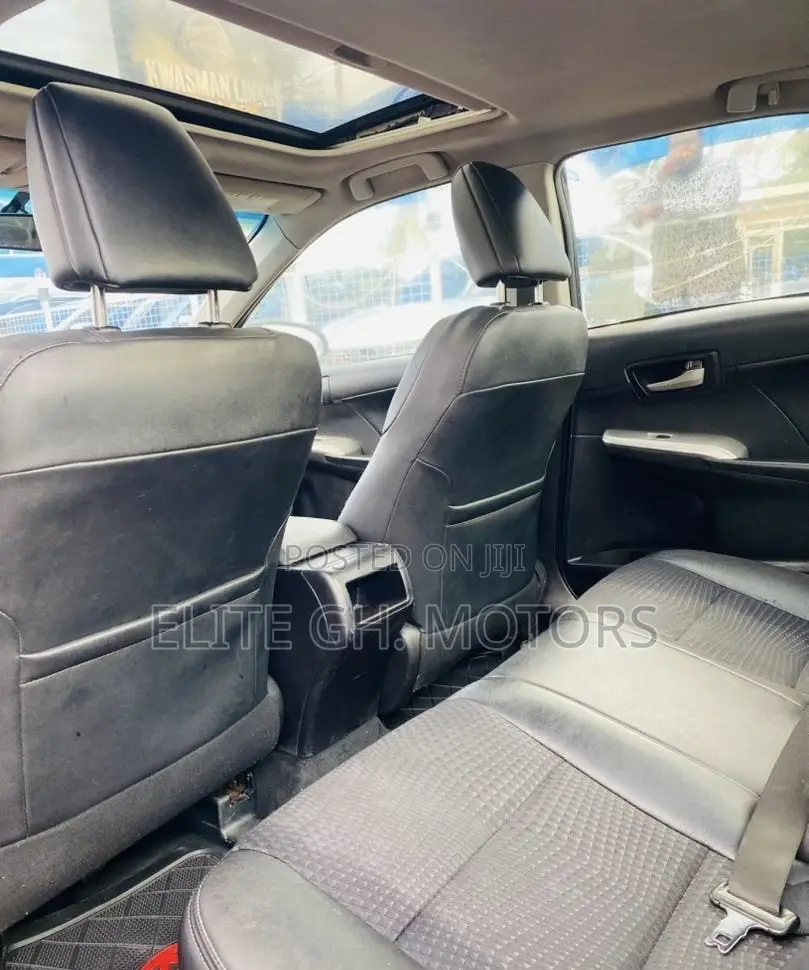 Toyota Camry SE 4dr Sedan (2.5L 4cyl 6A) 2014 Black