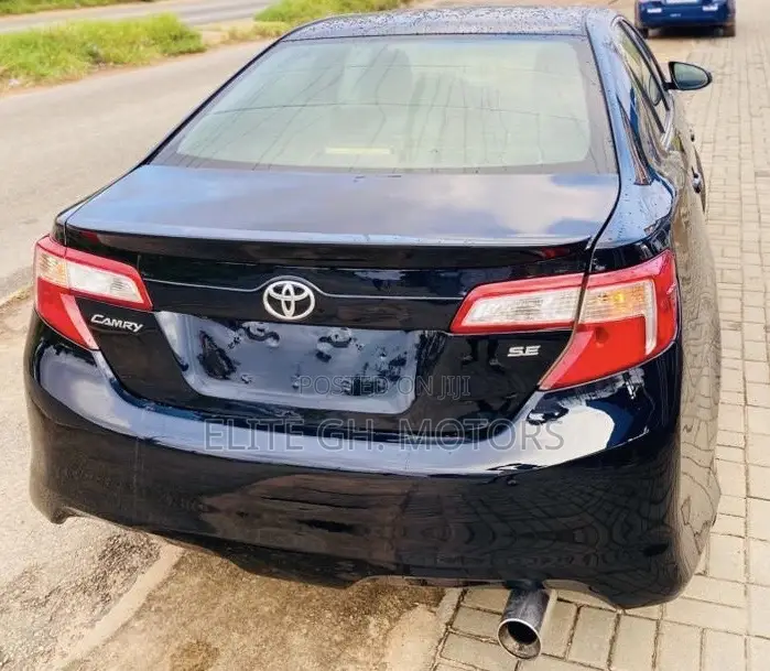 Toyota Camry SE 4dr Sedan (2.5L 4cyl 6A) 2014 Black
