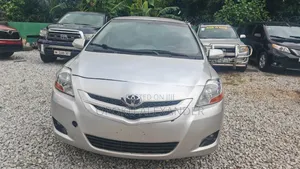 Toyota Yaris 2009 Silver