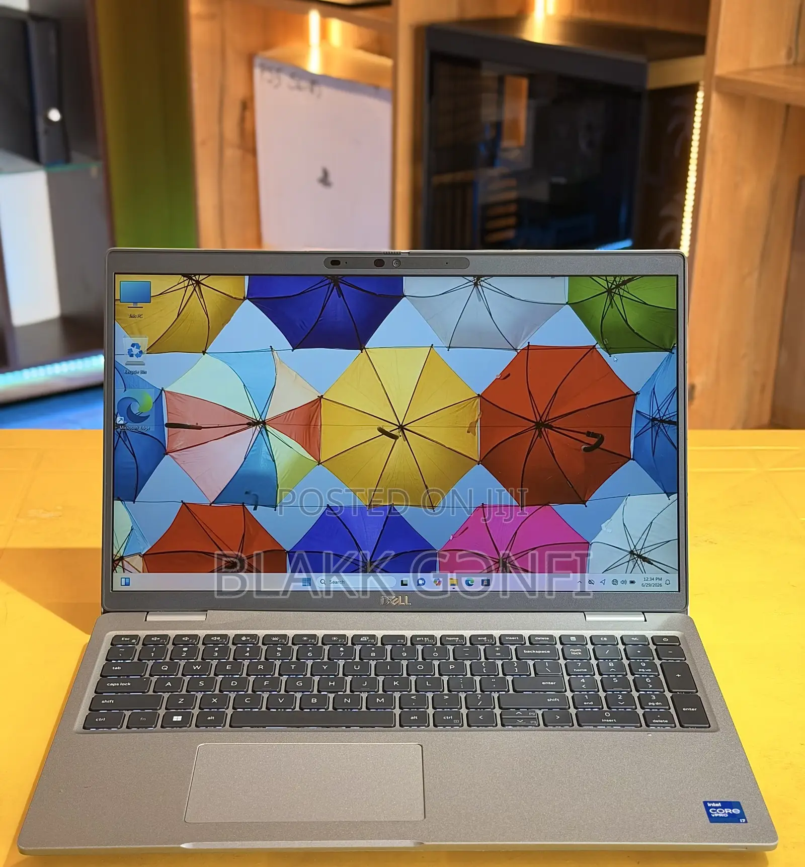 Laptop Dell Latitude 5520 8GB Intel Core i7 SSD 256GB