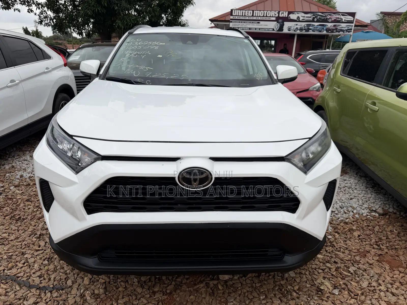 Toyota RAV4 Limited AWD 2020 White