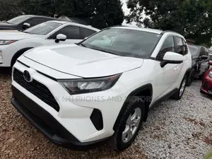 Toyota RAV4 Limited AWD 2020 White