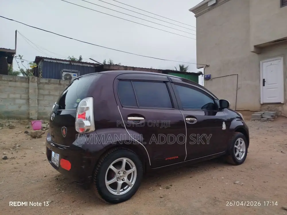 Toyota Passo 1.0 FWD 2012 Purple
