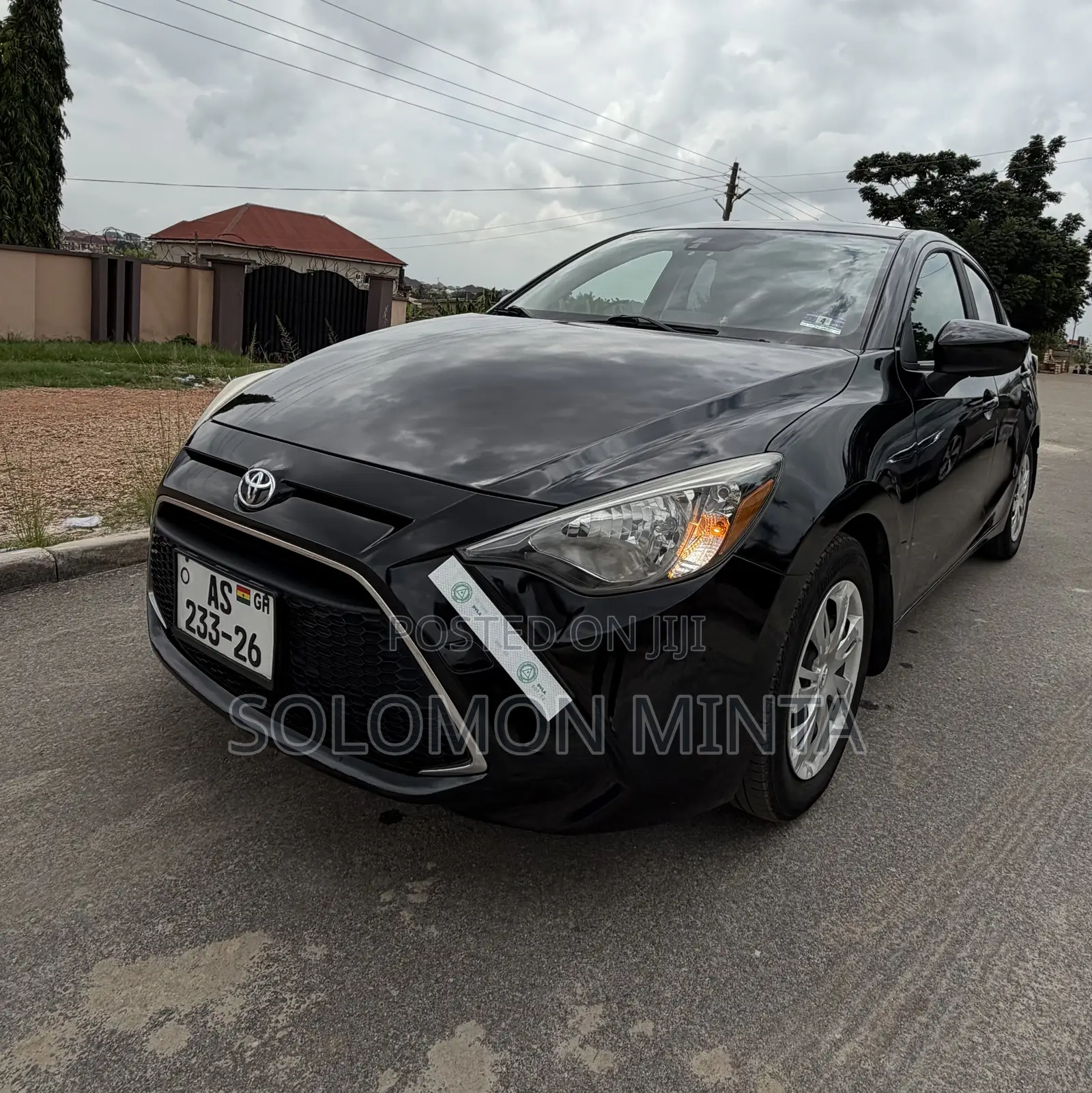 Toyota Yaris LE Sedan 4dr 2019 Black
