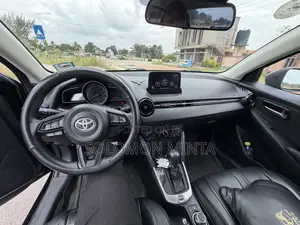 Toyota Yaris LE Sedan 4dr 2019 Black